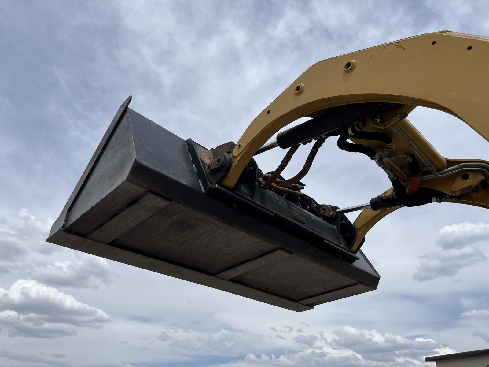 ./imagenes/INVOICE/2019/17484/MINICARGADOR CATERPILLAR 226B (10).JPG